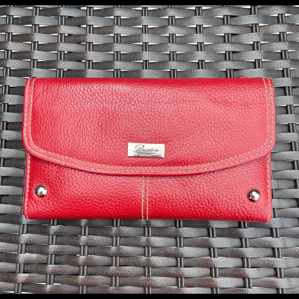 Buxton Wallet